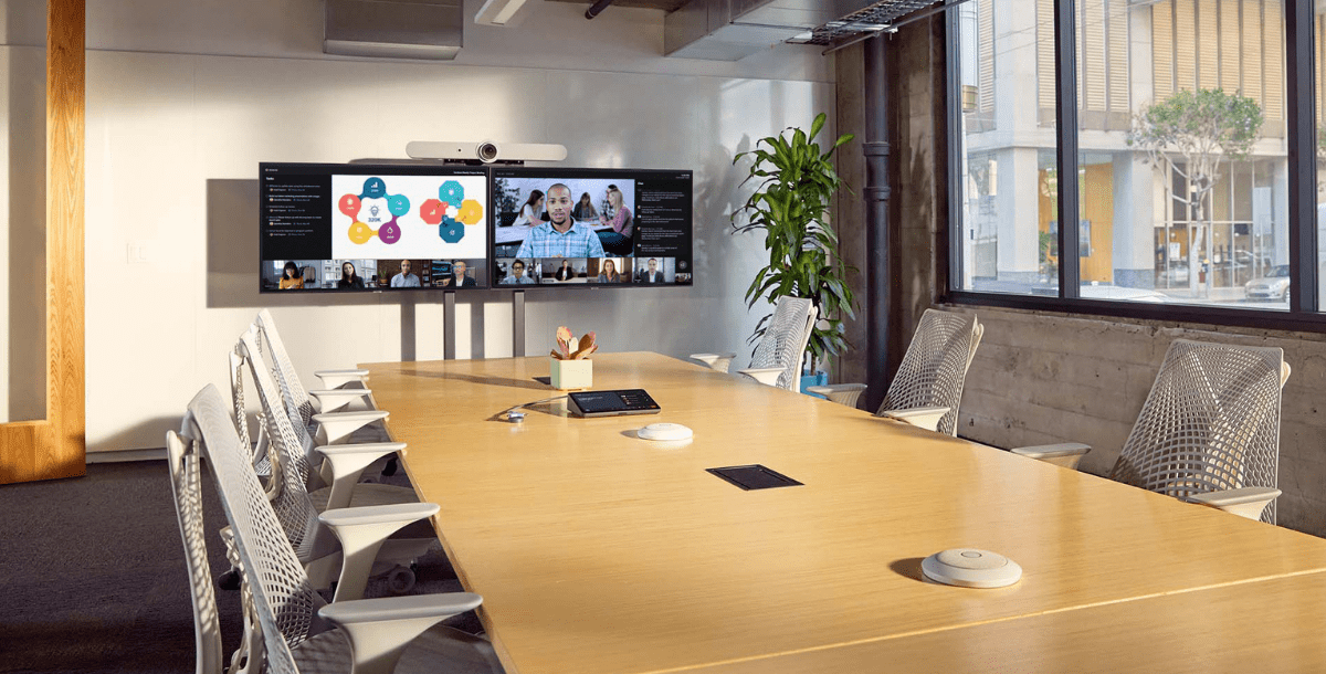 Projeto completo de videoconferência com equipamentos profissionais para salas corporativas